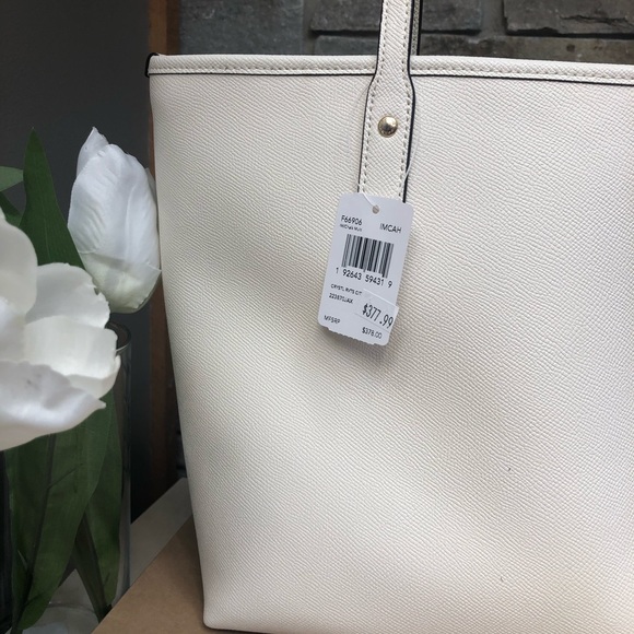 🔥🛍🔥 FLASH SALE Coach City Zip Tote w Crystals - Picture 7 of 8